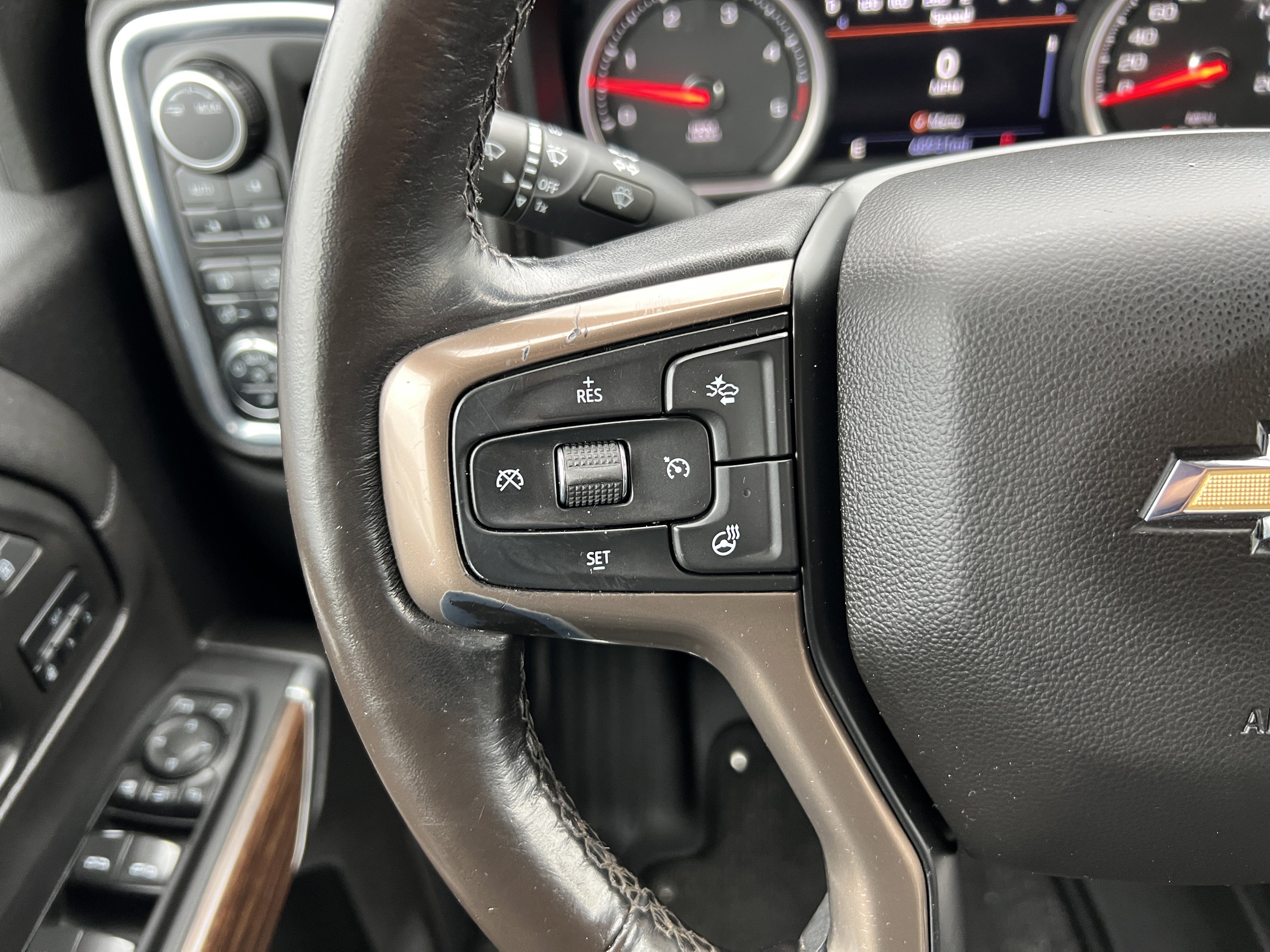 Used 2023 Chevrolet Silverado 3500 High Country AWD/4WD image 27