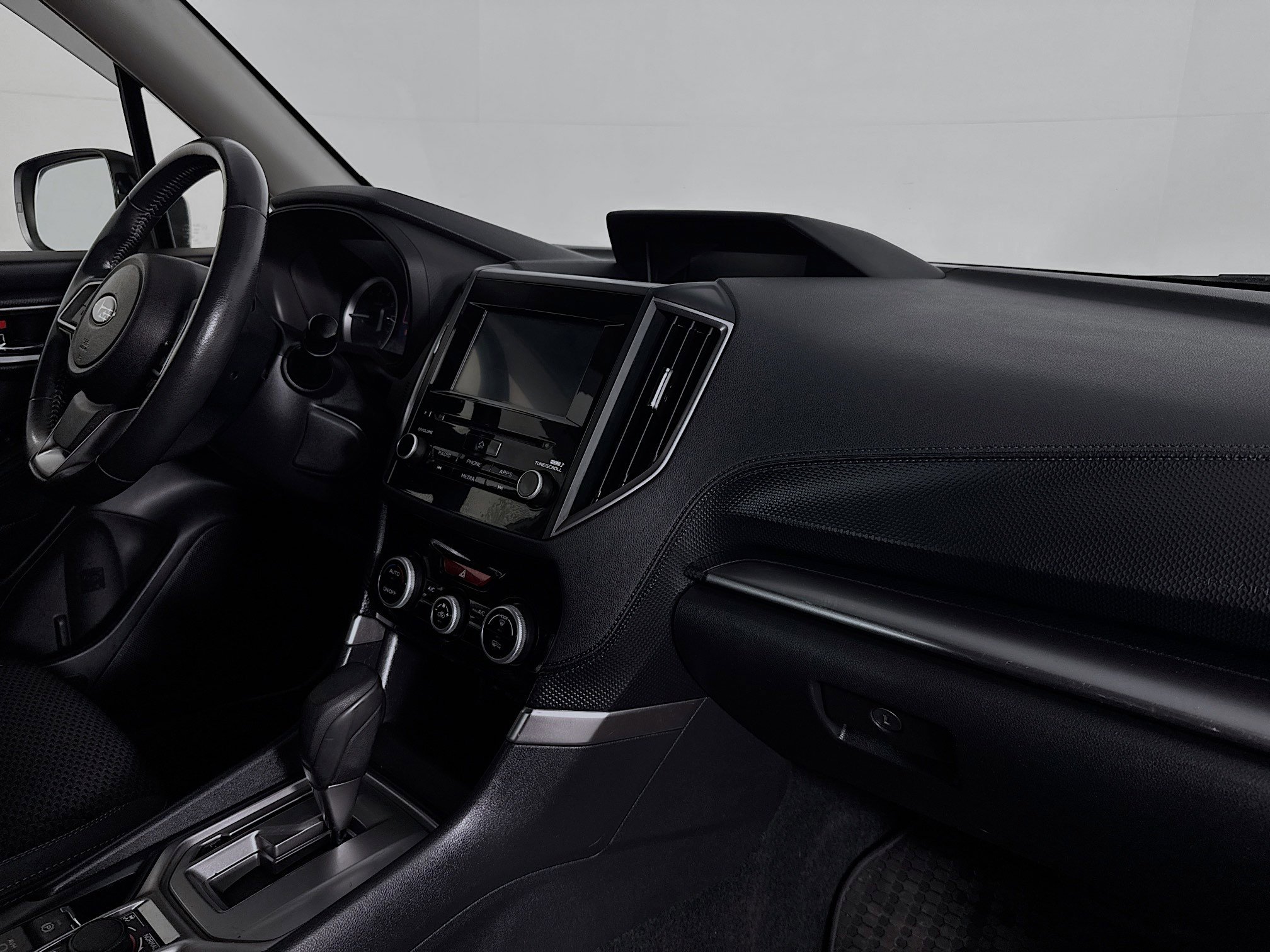 Used 2023 Subaru Forester Premium AWD/4WD image 29