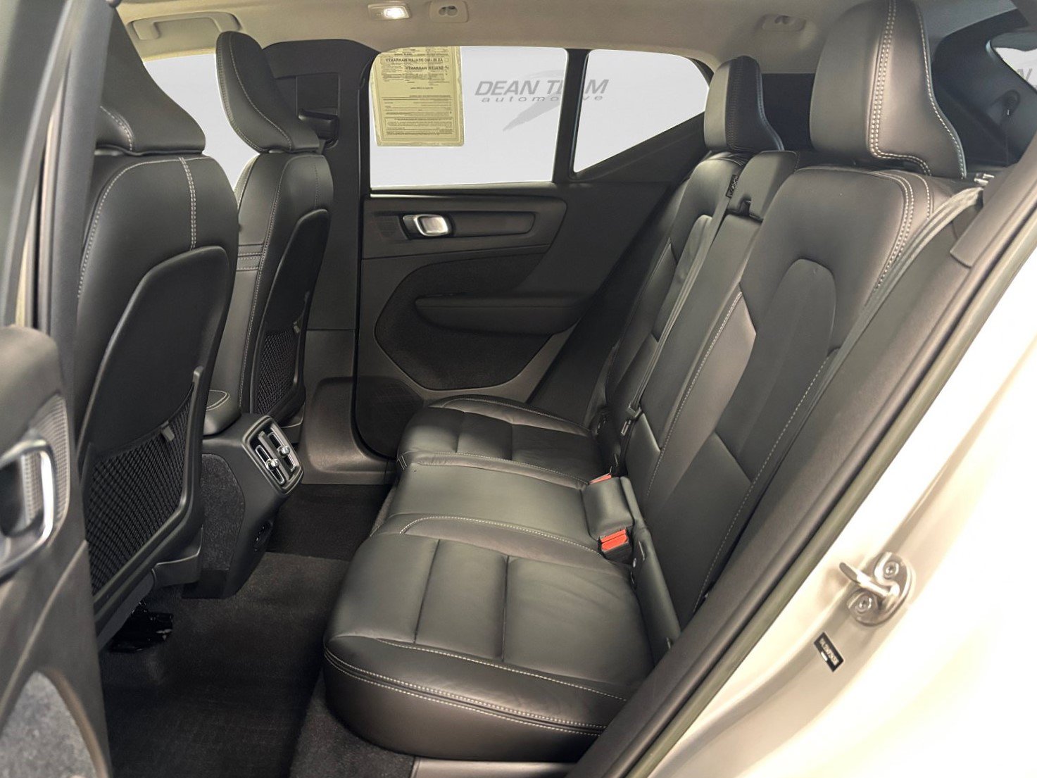 Used 2023 Volvo XC40 B5 Plus w/ Driver Assist Package AWD/4WD image 12