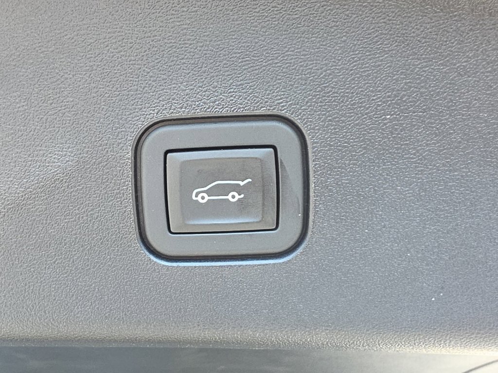 Used 2026 Cadillac Vistiq Sport w/ LPO, Floor Liner Package AWD/4WD image 26