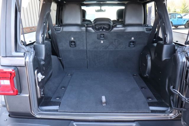 Used 2018 Jeep Wrangler Unlimited Rubicon AWD/4WD image 36