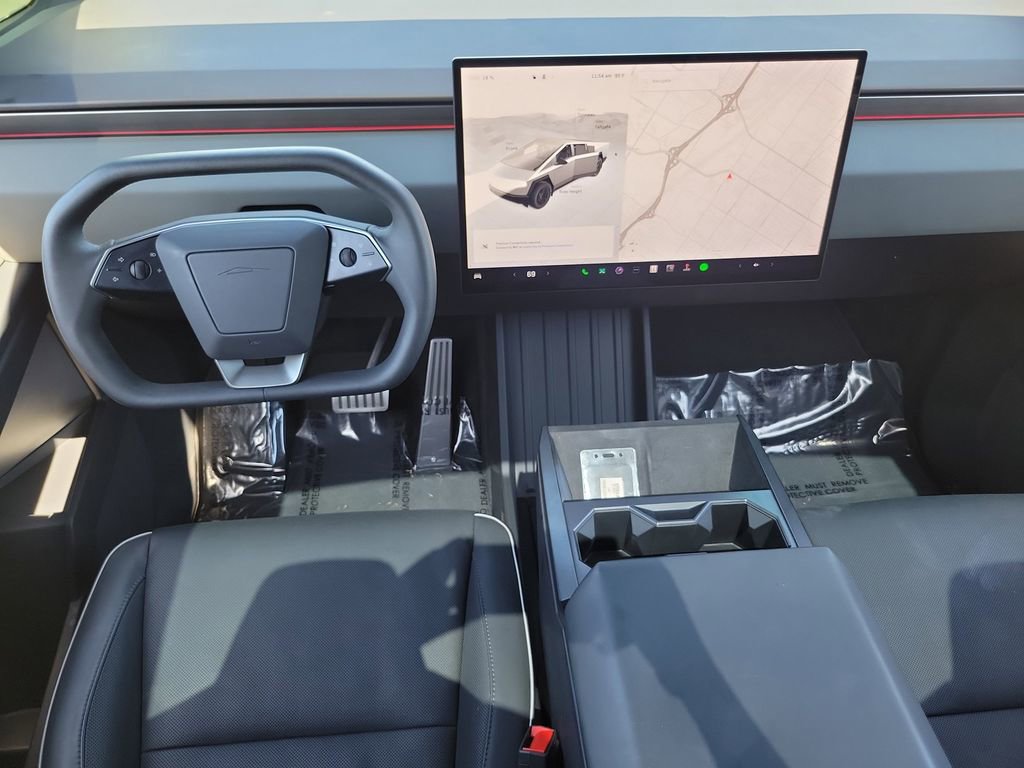 Used 2025 Tesla Cybertruck AWD Crew Cab image 4