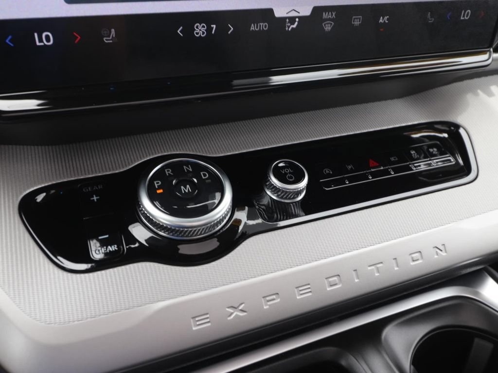 New 2026 Ford Expedition Active RWD image 22