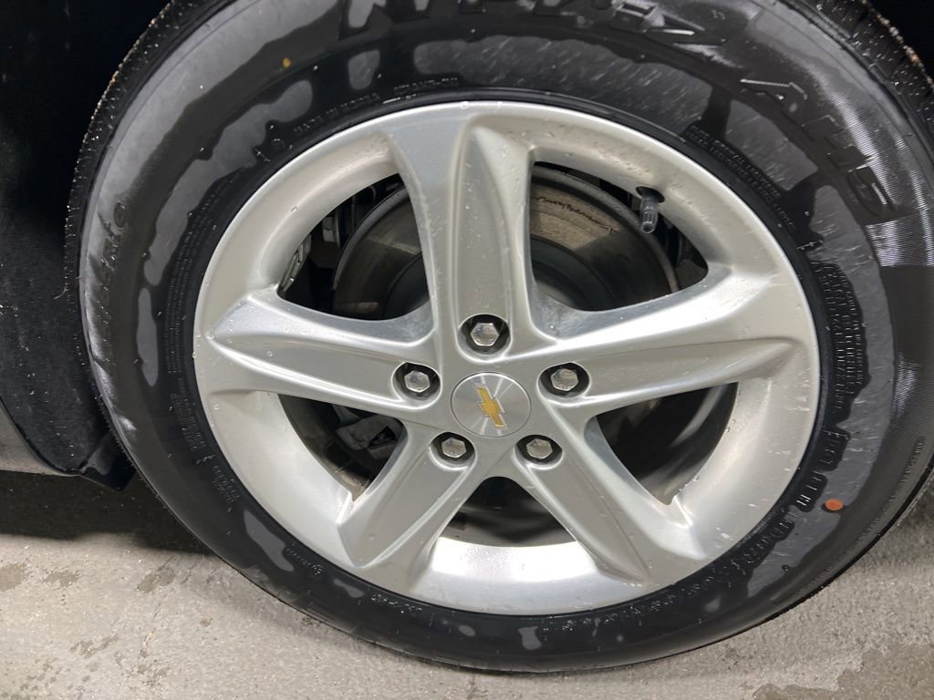 Used 2022 Chevrolet Malibu LS image 38