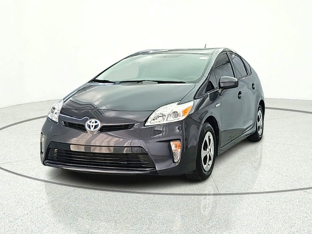Used 2015 Toyota Prius Two FWD image 2