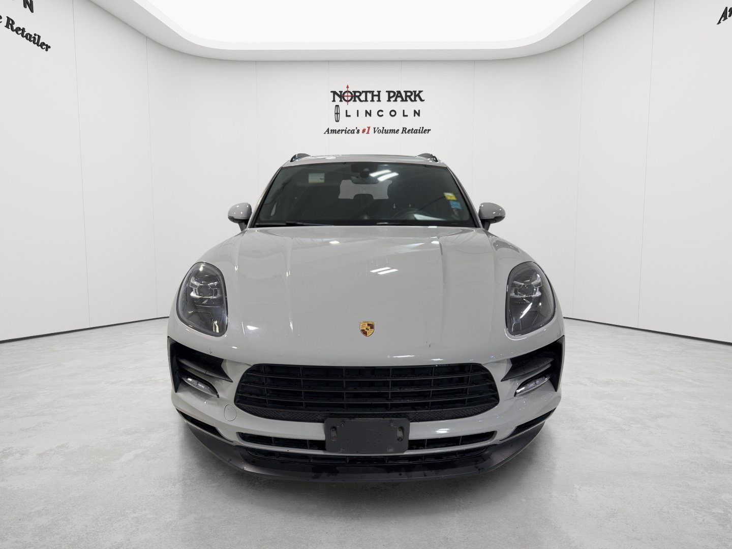 Used 2021 Porsche Macan AWD/4WD image 8