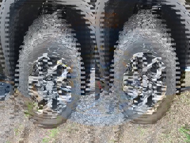 New 2026 GMC Sierra 1500 SLT w/ SLT Premium Plus Package image 16