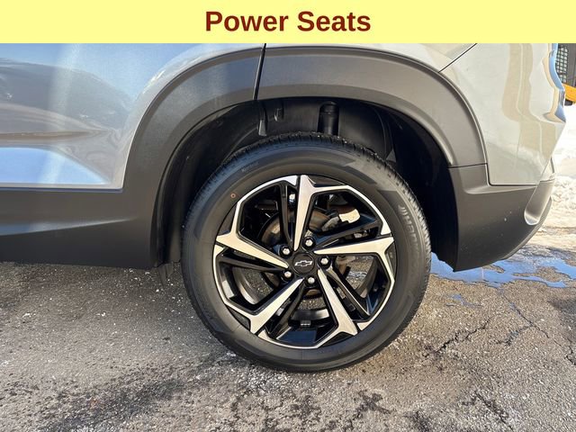 Used 2022 Chevrolet TrailBlazer RS w/ Technology Package image 9