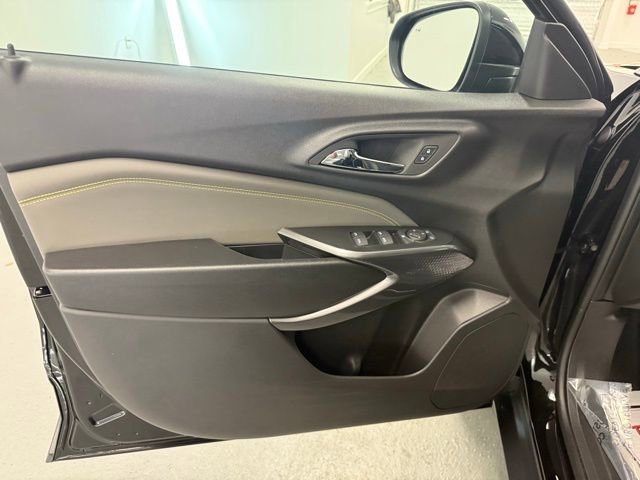New 2026 Chevrolet Trax ACTIV w/ Driver Confidence Package image 13