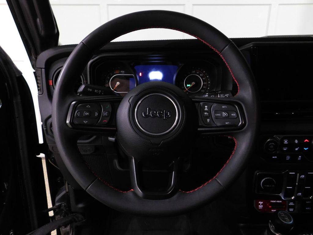 Used 2024 Jeep Wrangler Unlimited Rubicon w/ Technology Group AWD/4WD image 42