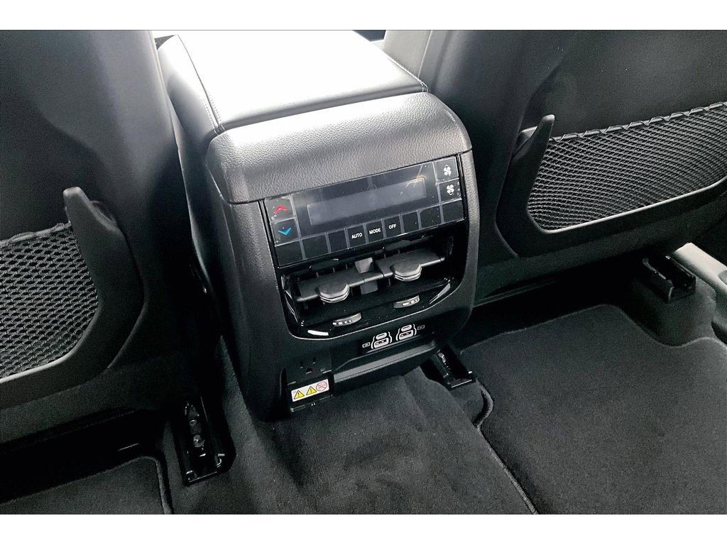 Used 2025 Jeep Grand Cherokee L Laredo w/ Luxury Tech Group I image 31