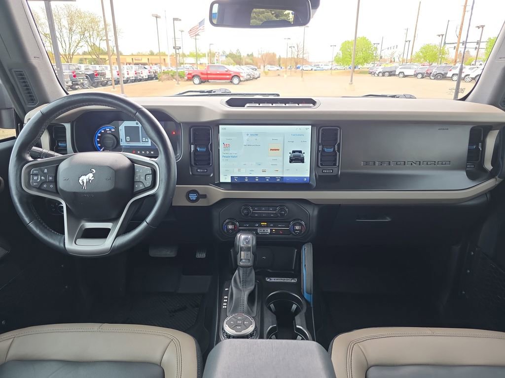 Used 2023 Ford Bronco Wildtrak image 12