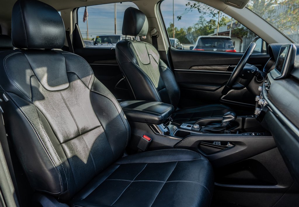 Used 2020 Kia Telluride EX image 32