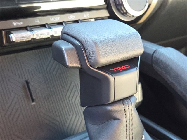 Used 2025 Toyota Tacoma TRD Sport image 25