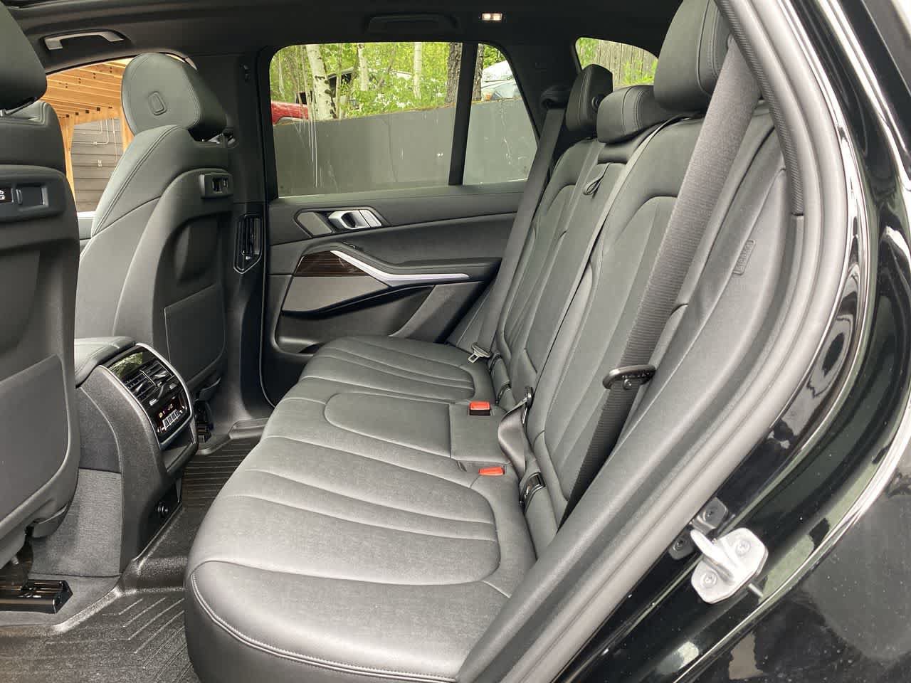 Used 2021 BMW X5 xDrive40i w/ Premium Package AWD/4WD image 17