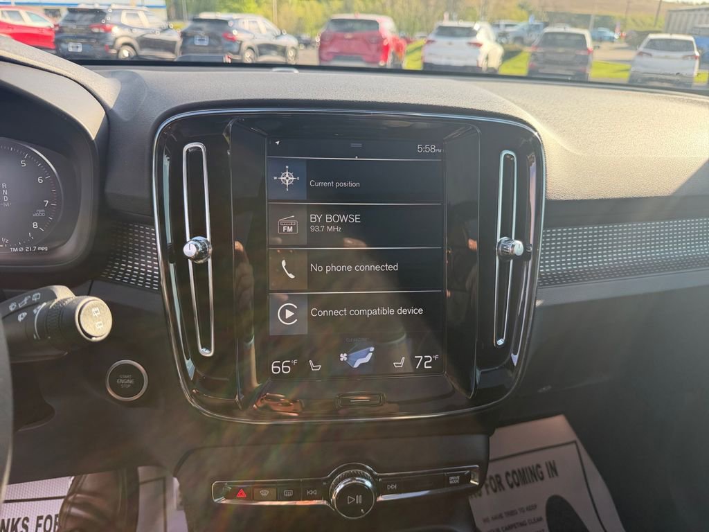 Used 2020 Volvo XC40 T5 R-Design w/ Protection Package Premier AWD/4WD image 19