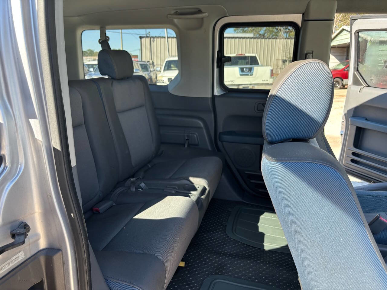 Used 2004 Honda Element EX image 17