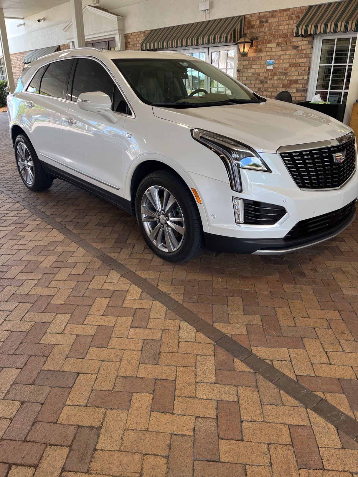 Used 2023 Cadillac XT5 Premium Luxury w/ Platinum Package FWD image 1