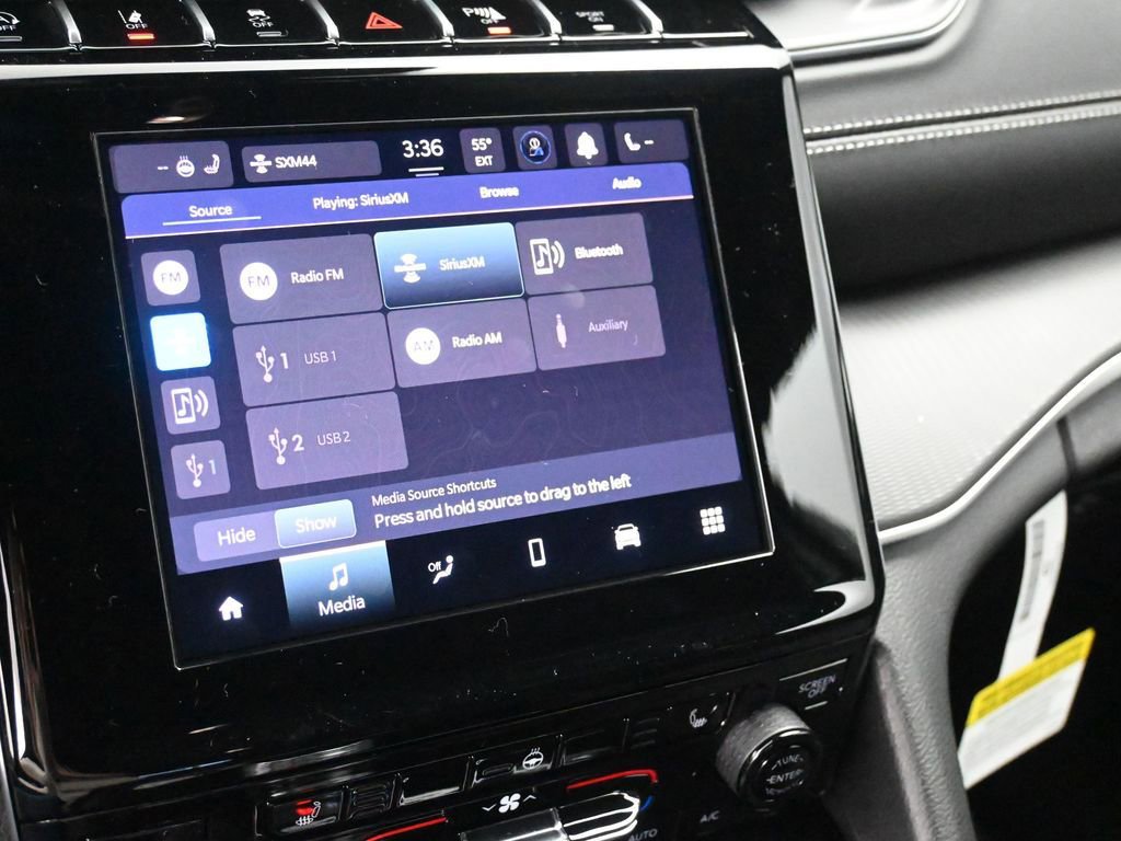 New 2025 Jeep Grand Cherokee Laredo X w/ Luxury Tech Group I image 29