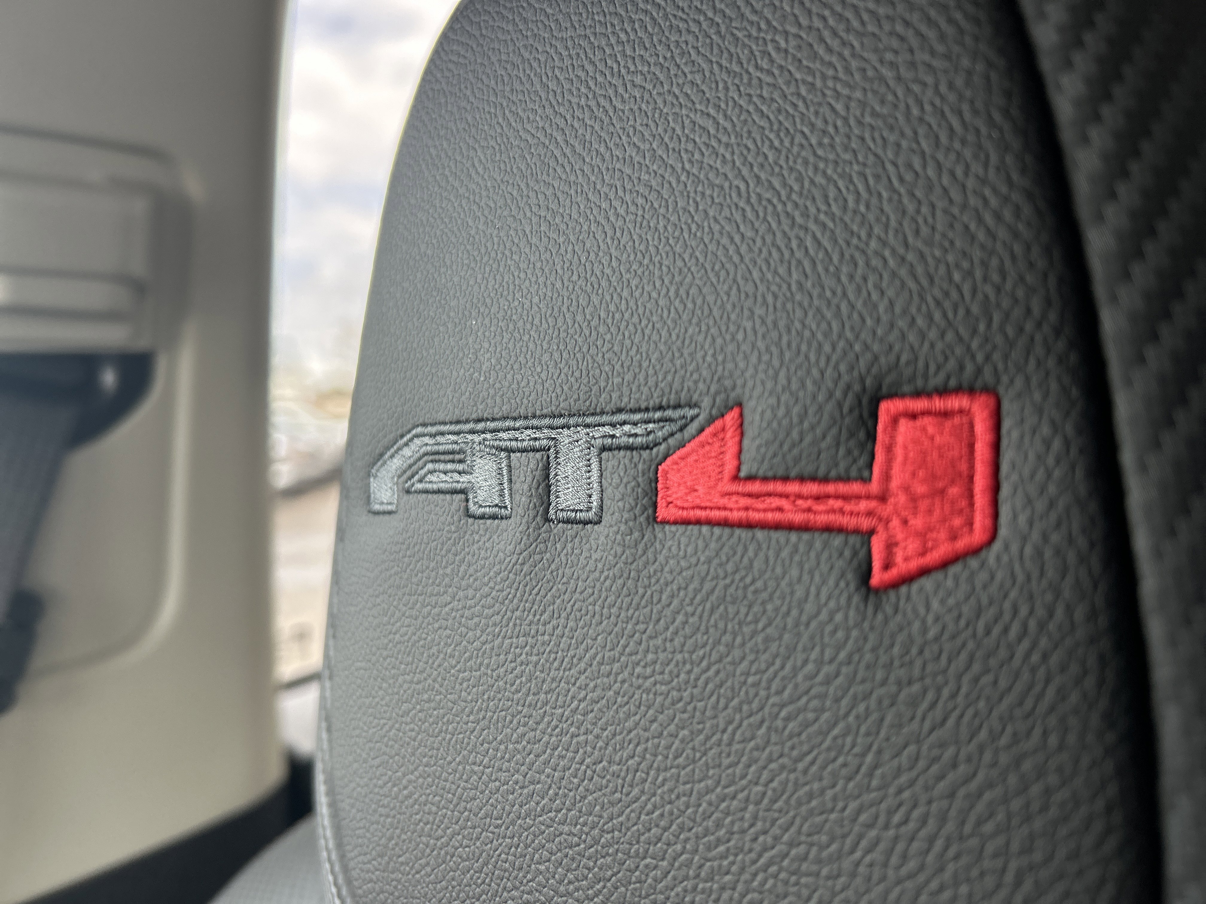 Used 2021 GMC Canyon AT4 w/ Driver Alert Package image 29