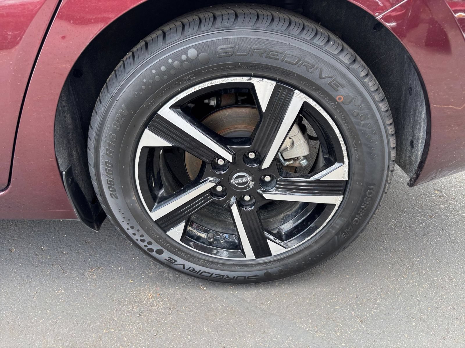 Used 2025 Nissan Sentra SV FWD image 27