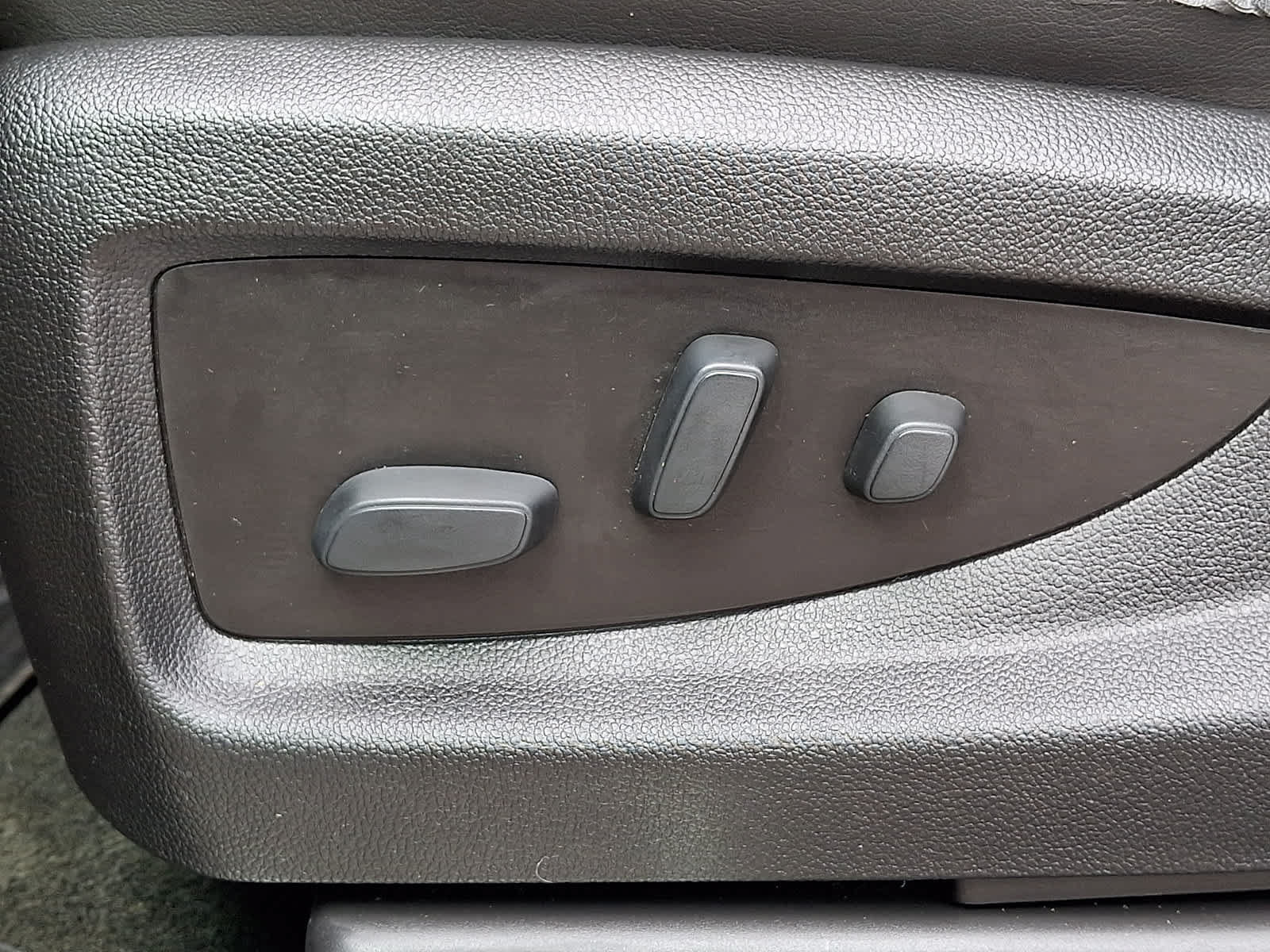Used 2018 GMC Sierra 1500 Denali AWD/4WD image 16