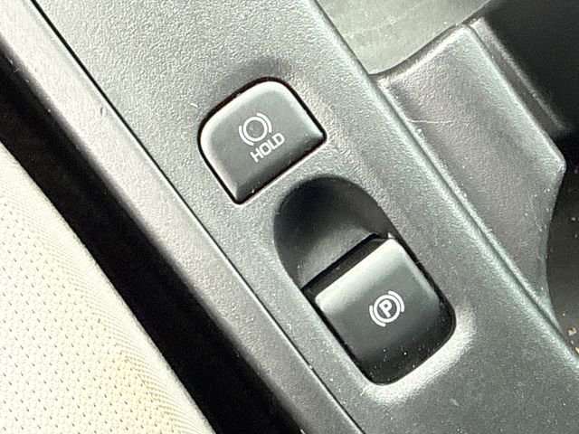 Used 2024 Toyota Corolla LE image 29