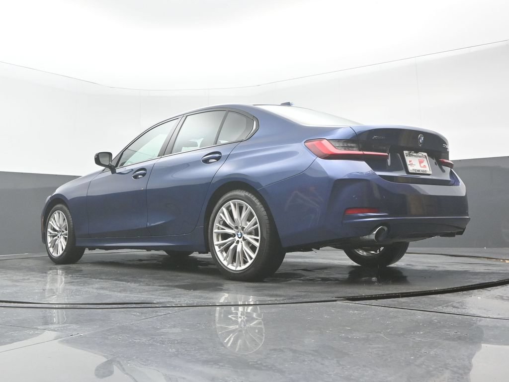 Used 2023 BMW 330i xDrive Sedan w/ Premium Package AWD/4WD image 32