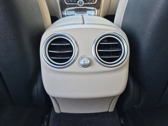 Certified 2016 Mercedes-Benz C 300 4MATIC Sedan image 18