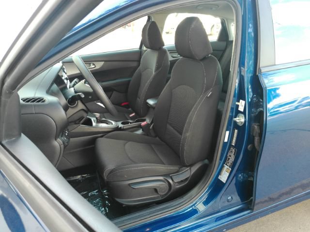 Used 2021 Kia Forte LXS FWD image 13