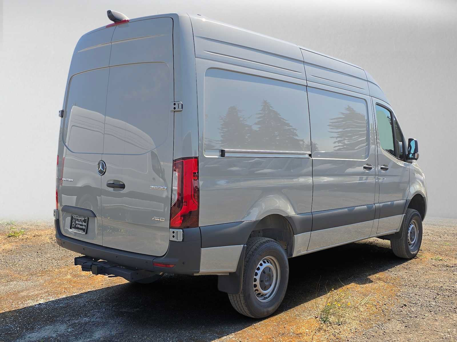 Used 2026 Mercedes-Benz Sprinter 2500 image 3