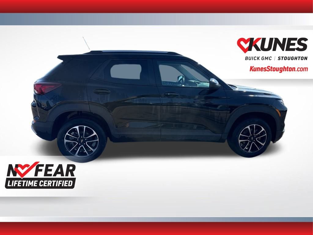 Used 2025 Chevrolet TrailBlazer LT w/ Driver Confidence Package image 13