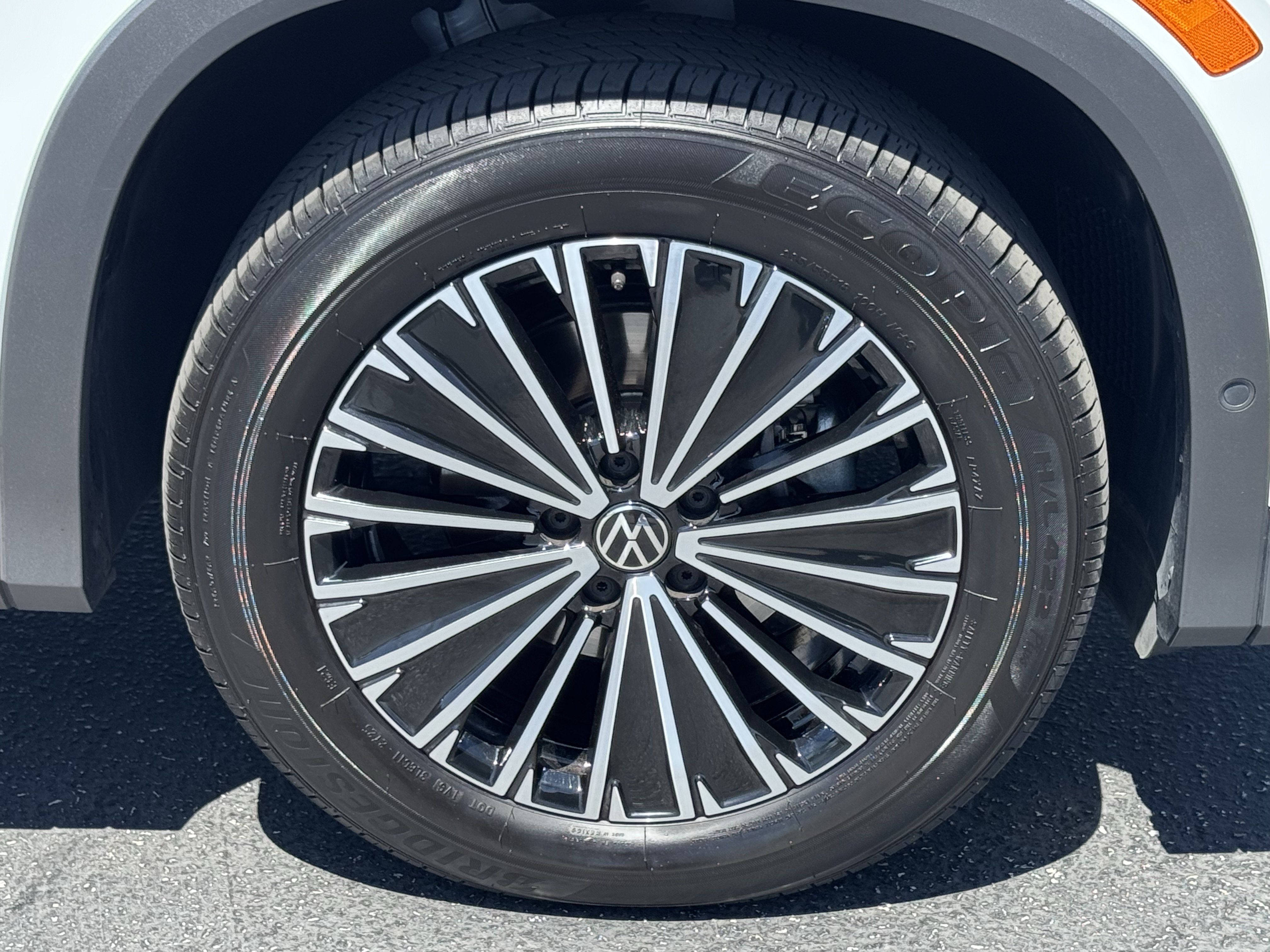 Certified 2025 Volkswagen Tiguan S FWD image 11