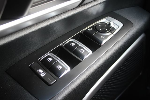 Certified 2025 Kia Telluride S AWD/4WD image 20