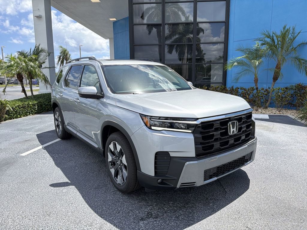 New 2026 Honda Pilot Touring image 2