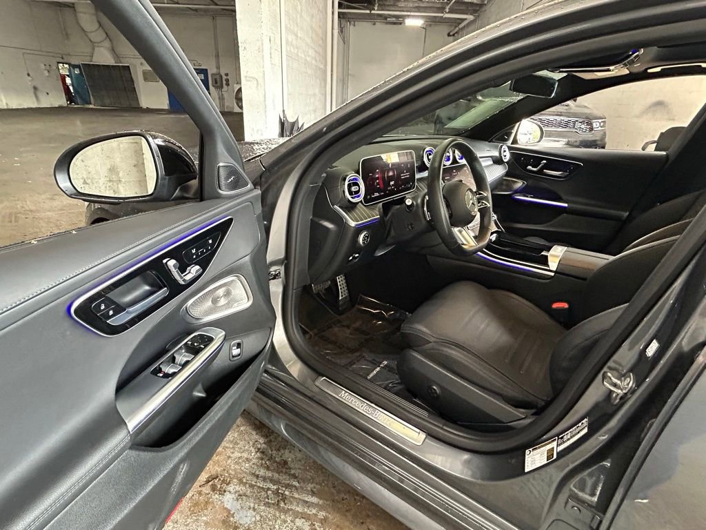 Used 2025 Mercedes-Benz C 300 4MATIC Sedan image 16