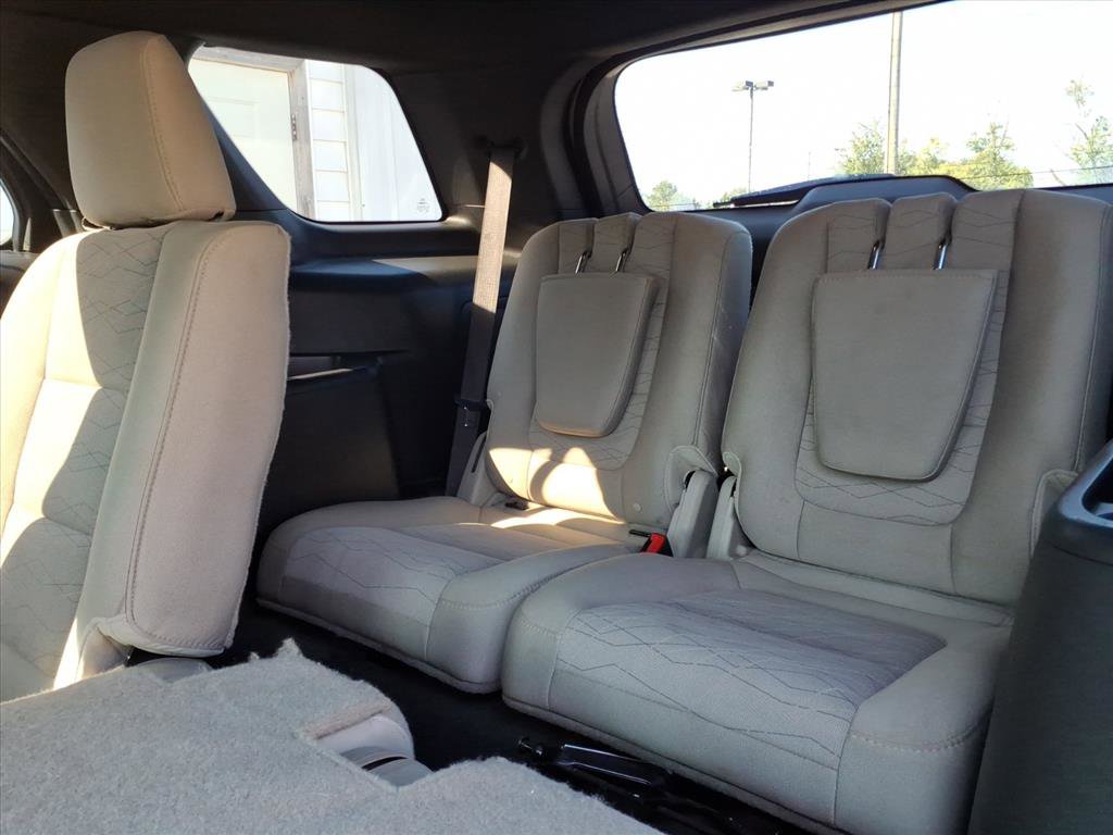 Used 2013 Ford Explorer Base w/ Class III Trailer Tow Pkg image 9