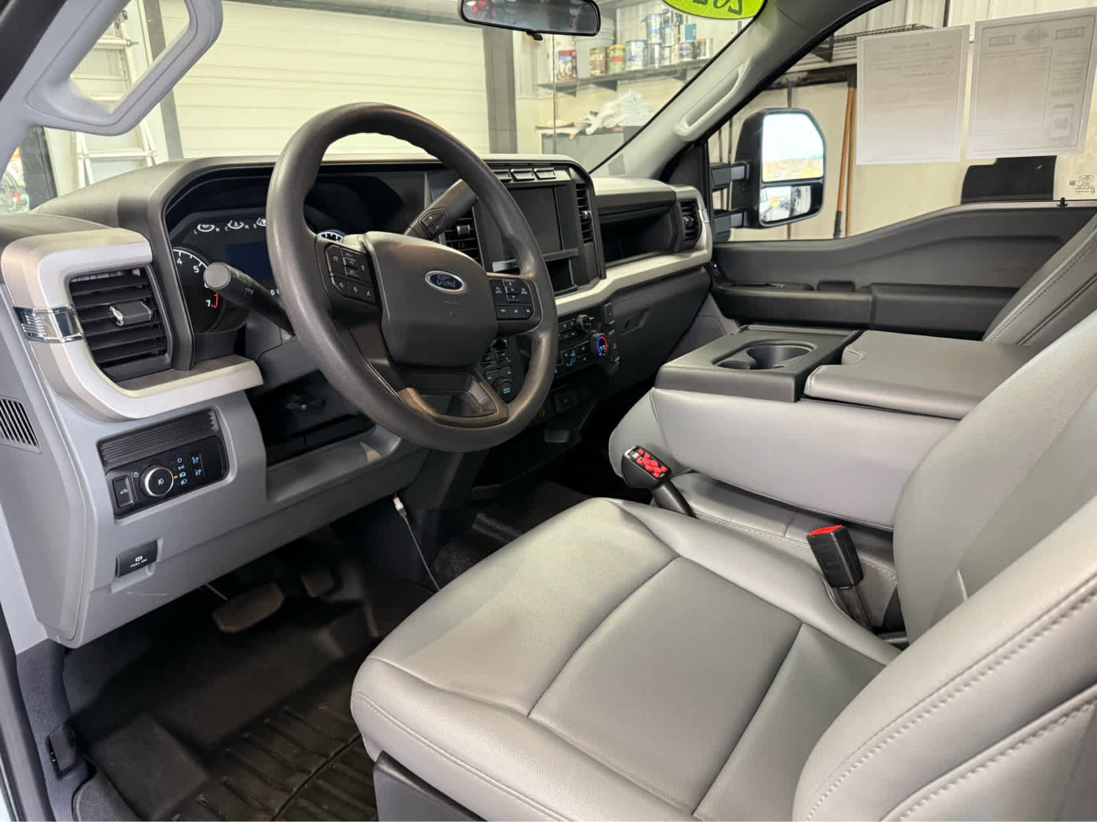 Used 2024 Ford F250 XL w/ XL Chrome Package image 9