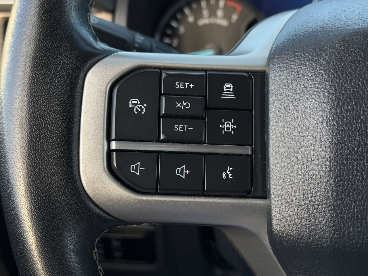 Used 2024 Ford Expedition Max Limited image 16