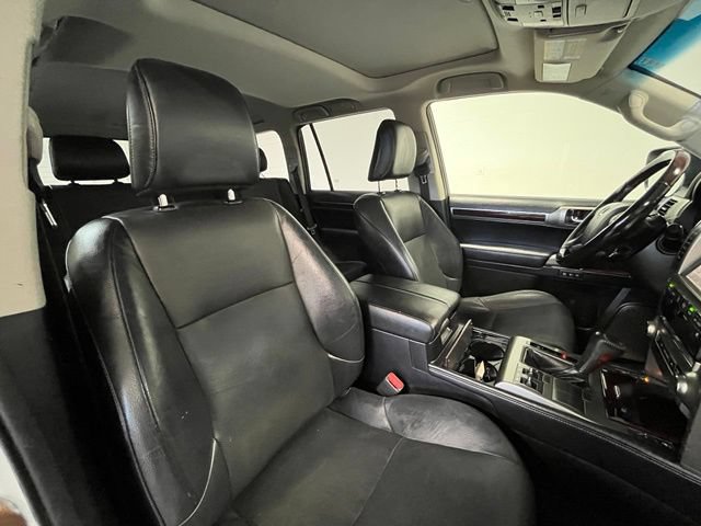 Used 2017 Lexus GX 460 AWD/4WD image 9