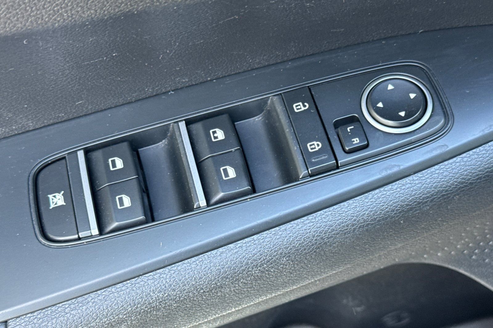 Used 2020 Kia Forte LXS image 11