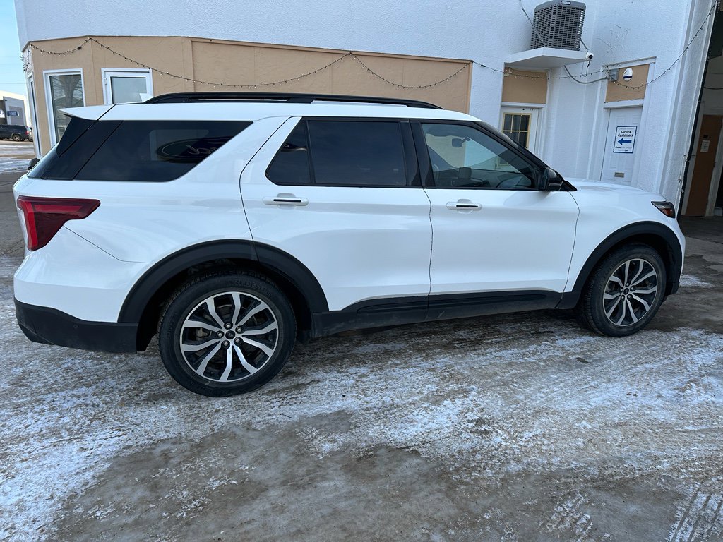 Used 2020 Ford Explorer ST w/ Premium Technology Package image 4