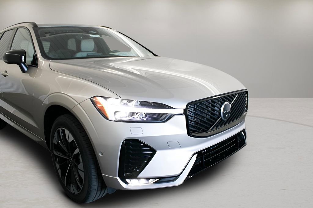 New 2026 Volvo XC60 B5 Plus w/ Protection Package Premier AWD/4WD image 25