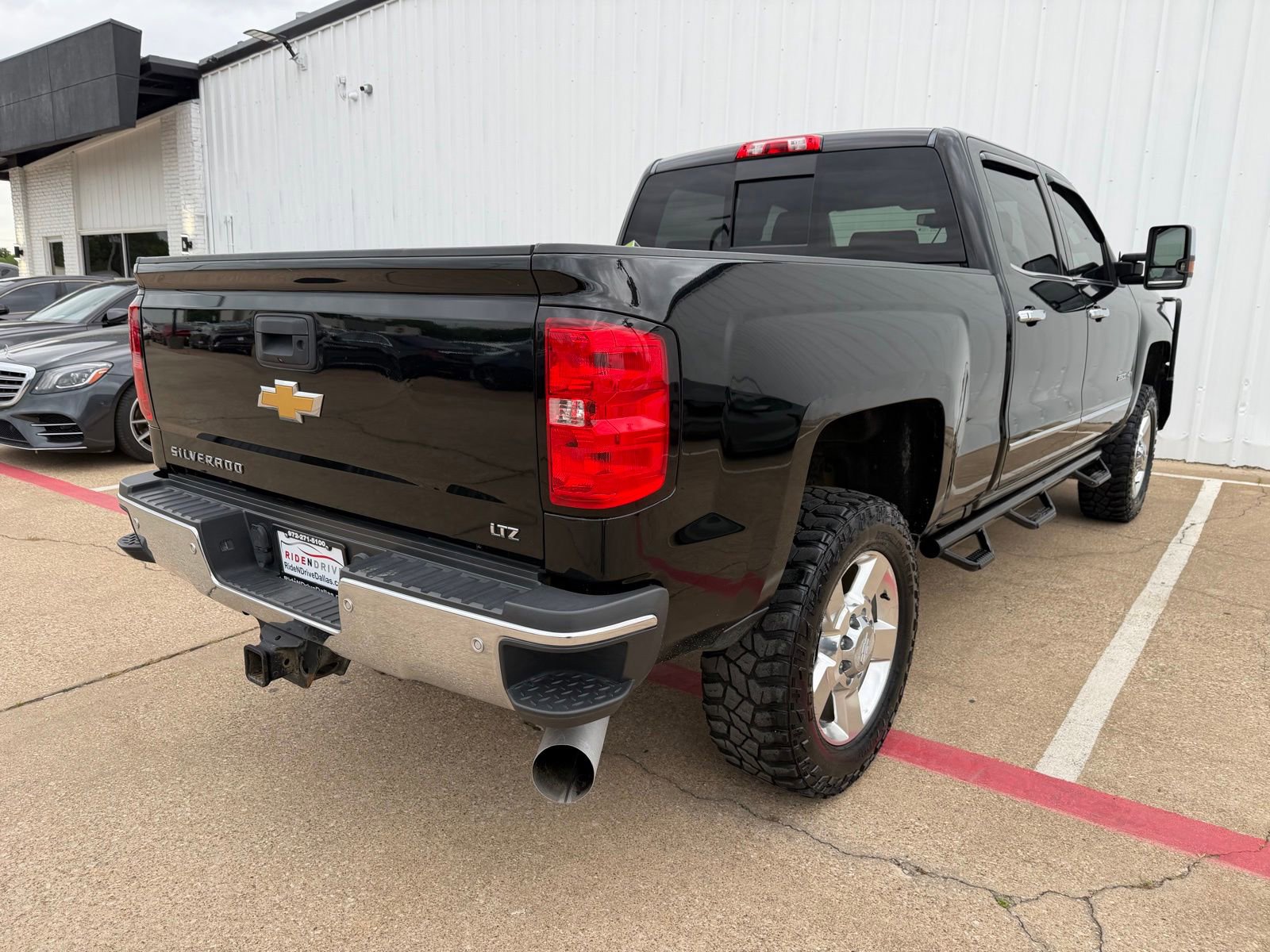 Used 2016 Chevrolet Silverado 2500 LTZ w/ Duramax Plus Package AWD/4WD image 7