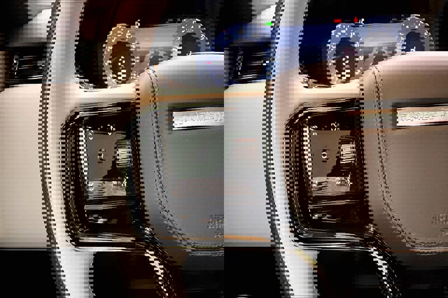 Used 2024 Land Rover Range Rover Velar Dynamic SE image 24