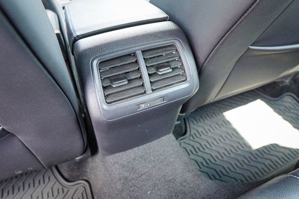 Used 2019 Volkswagen Golf R 4-Door image 27