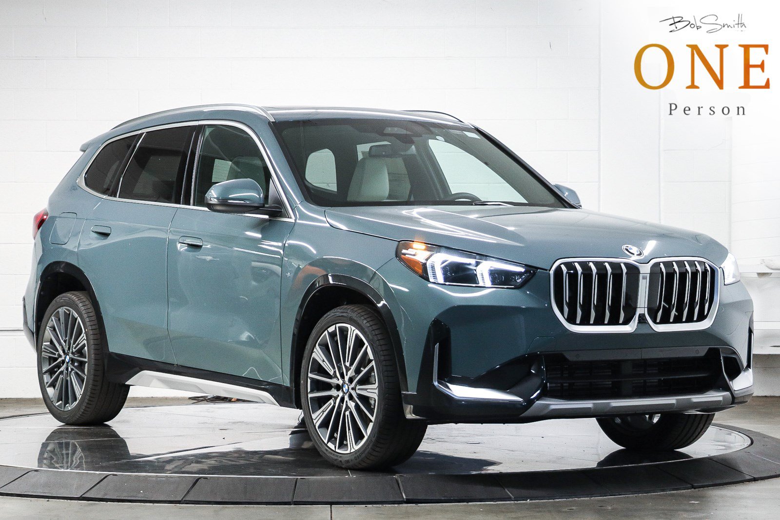 New 2026 BMW X1 xDrive28i w/ Technology Package AWD/4WD image 1