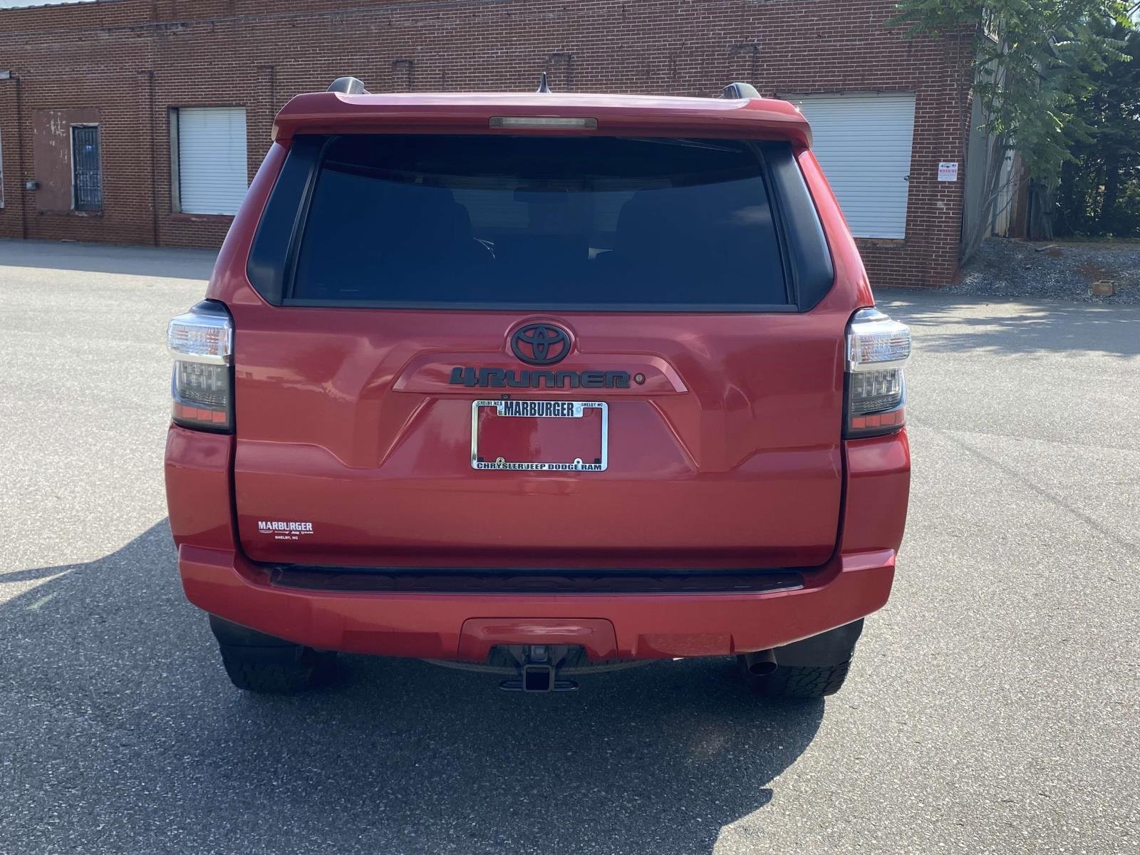 Used 2016 Toyota 4Runner SR5 Premium image 7