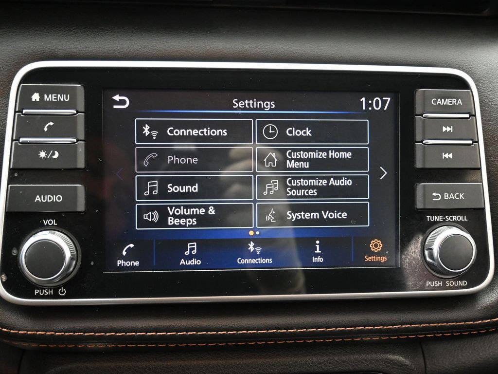 Used 2019 Nissan Kicks SR image 20