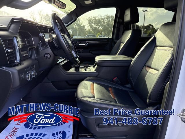 Used 2024 GMC Sierra 1500 AT4 w/ Technology Package AWD/4WD image 9